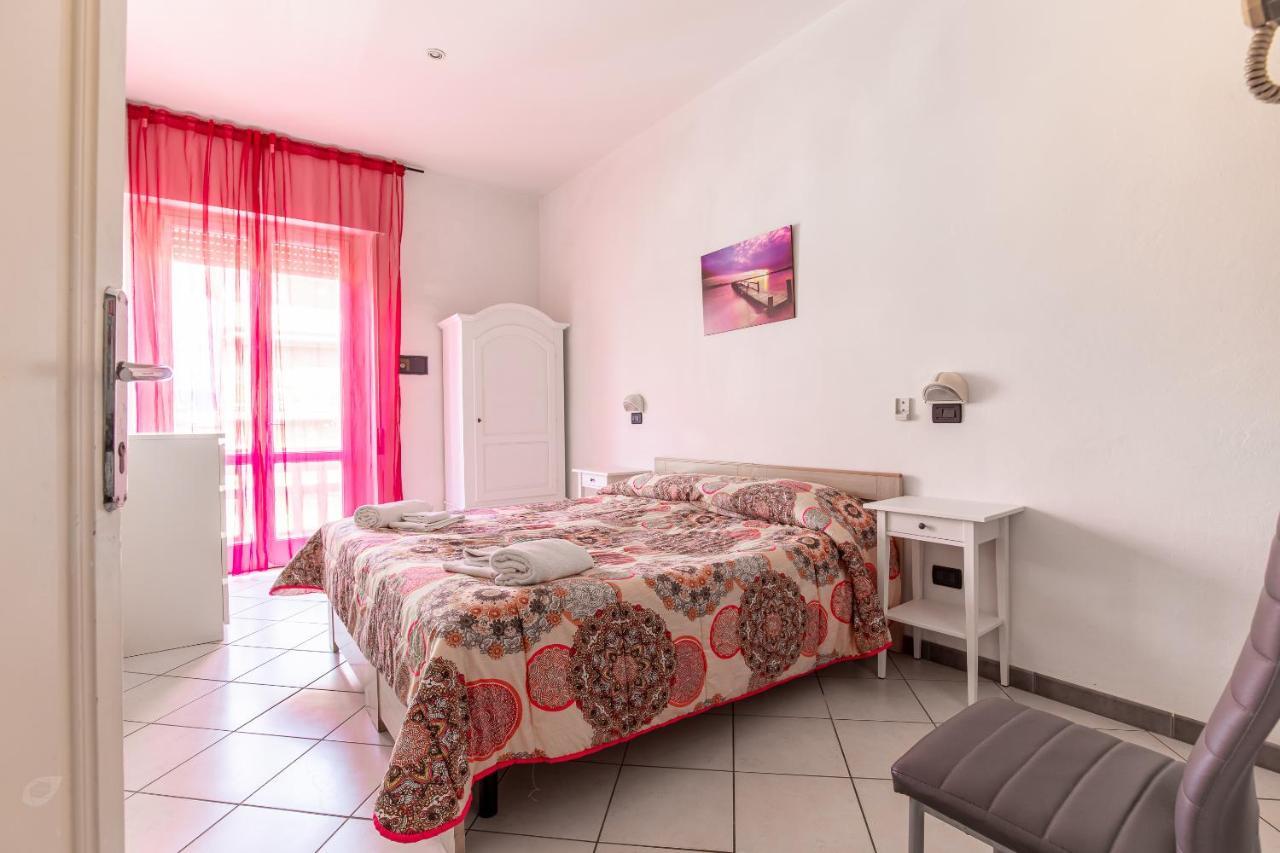Hotel Paolina Виареджо Екстериор снимка