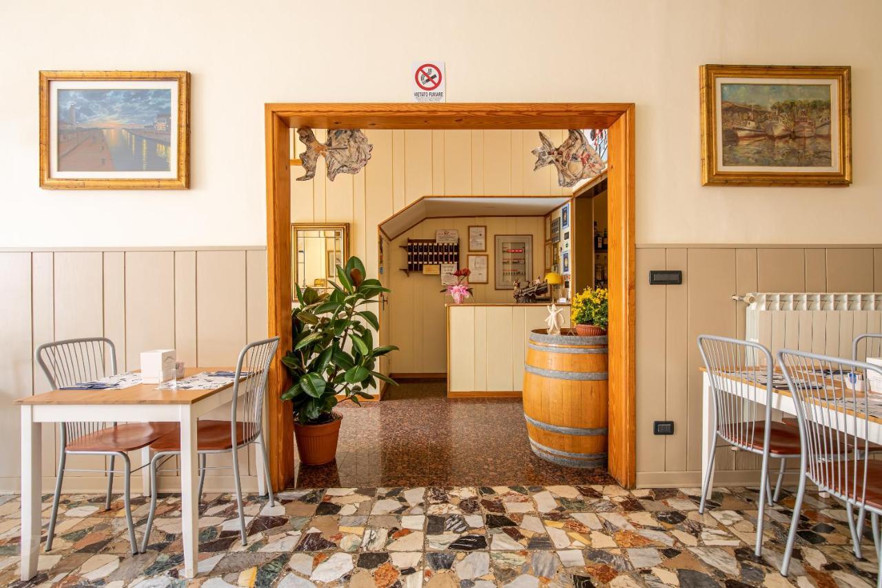 Hotel Paolina Виареджо Екстериор снимка