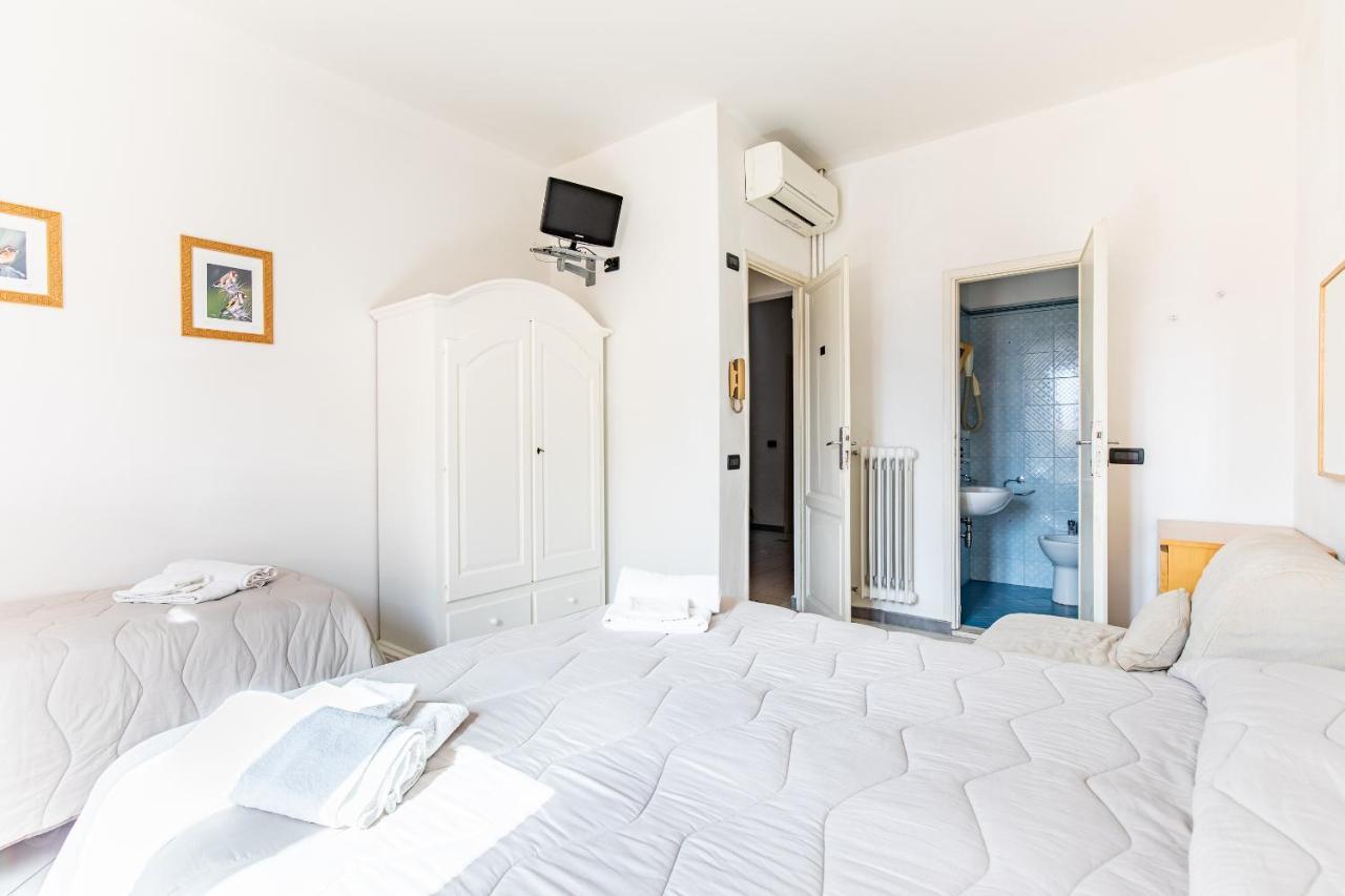 Hotel Paolina Виареджо Екстериор снимка