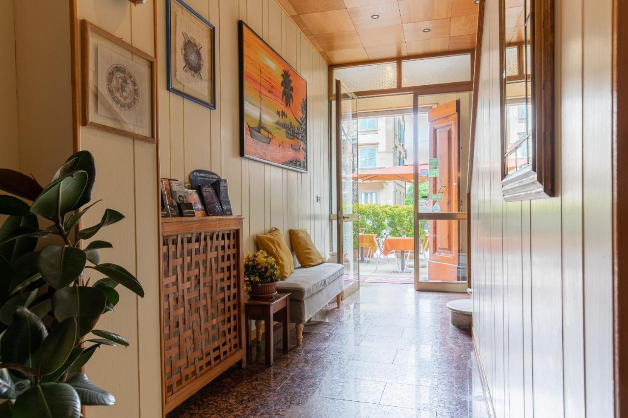Hotel Paolina Виареджо Екстериор снимка