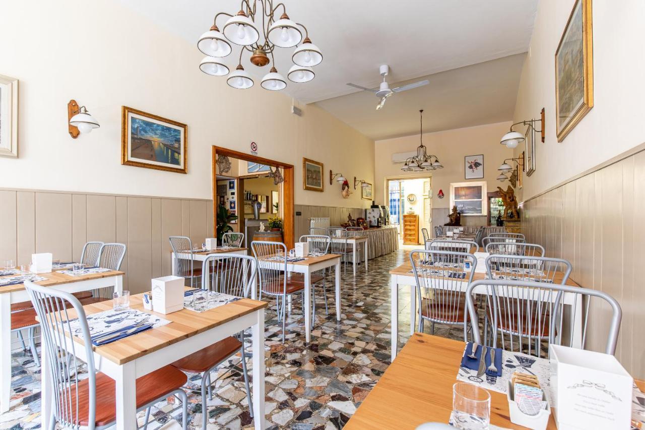 Hotel Paolina Виареджо Екстериор снимка
